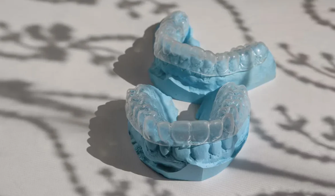 Invisalign vs Braces: Treatment Time, Maintenance, and Results